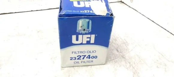 Oil filter mounting bracket