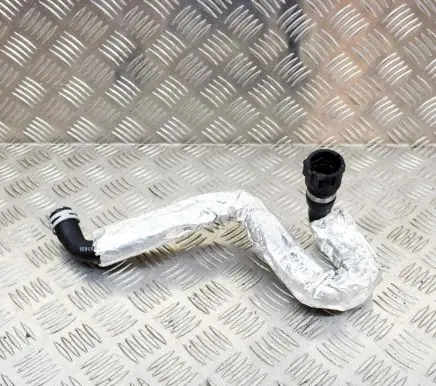 Porsche Panamera (970) Engine coolant pipe/hose 97057273400