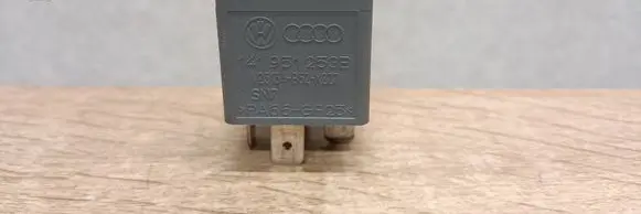 Audi A6 S6 C6 4F Other relay 141951253B 23134AB52322 V23134B52X227