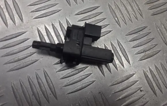 Ford Mondeo MK IV Clutch pedal sensor 4M5T-7C534-AA