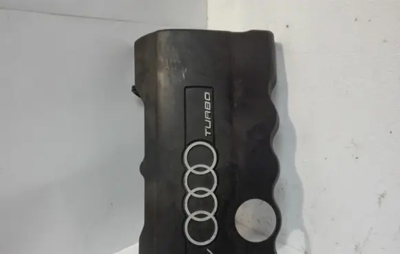 Audi A4 S4 B5 8D Engine cover (trim) 058103724B