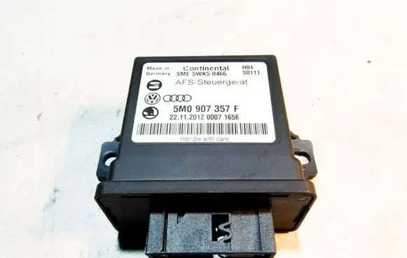Volkswagen PASSAT B7 Light module LCM 5M0907357F