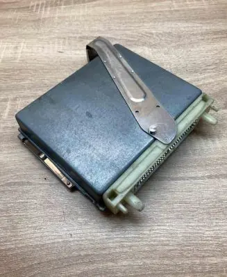 Volvo V70 Engine control unit/module ECU P01270297 0281001592