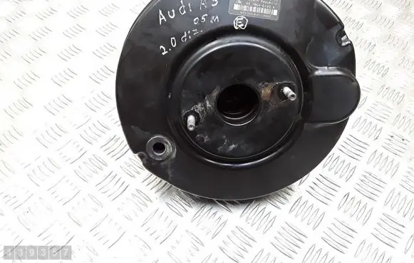 Audi A3 S3 8P Brake booster