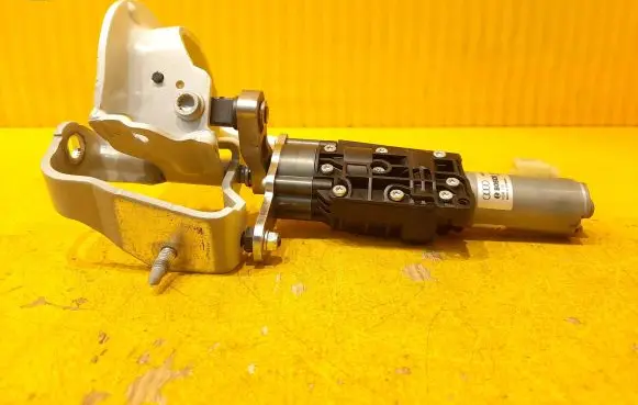 Audi Q7 4M Tailgate/trunk/boot hinge 4M0827851A