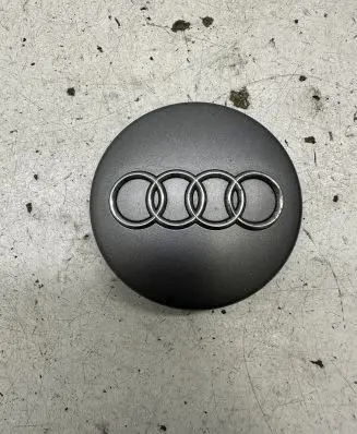 Audi A6 S6 C5 4B Original wheel cap 4B0601170