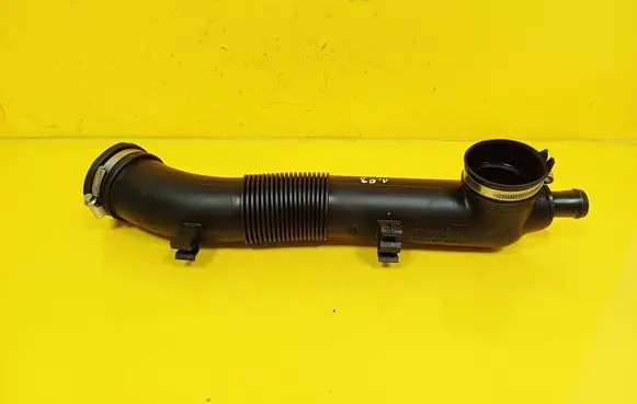 Opel Corsa C Air intake hose/pipe 24467829 564687137