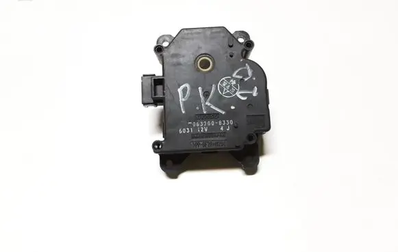Toyota RAV 4 (XA30) Air flap motor/actuator 0637008330