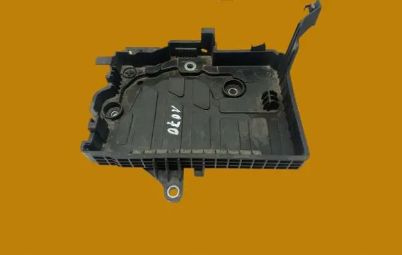 Dacia Sandero III Battery box tray 648O46748R