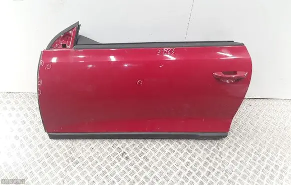 Volkswagen Scirocco Front door 1K8831055F
