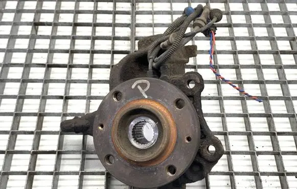 Peugeot 207 Front wheel hub spindle knuckle 