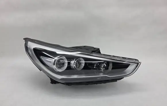 Hyundai i30 Headlight/headlamp 92102G4100