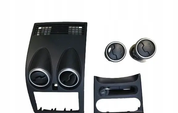 Nissan Qashqai Radio/GPS head unit trim 