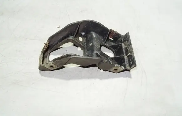 Audi A4 S4 B6 8E 8H Front bumper mounting bracket 8E0853922