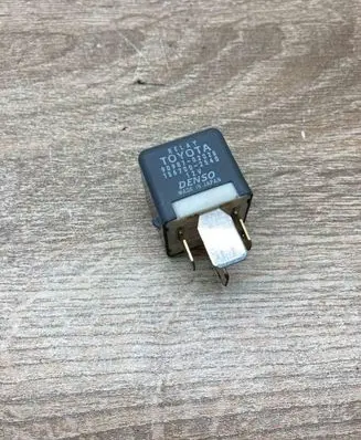 Toyota RAV 4 (XA30) Other relay 9098702025 1567002540