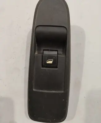 Citroen C4 I Picasso Electric window control switch 96639377ZD