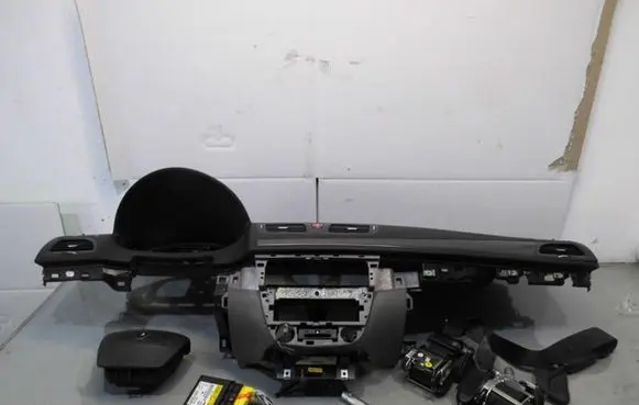 Renault Megane III Airbag control unit/module