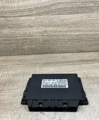 Mercedes-Benz E W211 Parking PDC control unit/module A0255457132 0263004025
