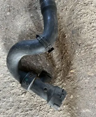 Audi A4 S4 B6 8E 8H Engine coolant pipe/hose