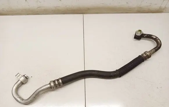 Ford Focus Air conditioning (A/C) pipe/hose 