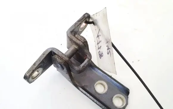 Mitsubishi Outlander Rear door lower hinge