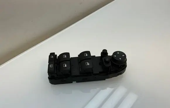 BMW 5 E60 E61 Electric window control switch 9122113 E1485619