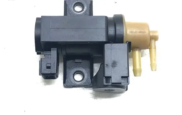 Renault Megane III Vacuum valve 8200790180