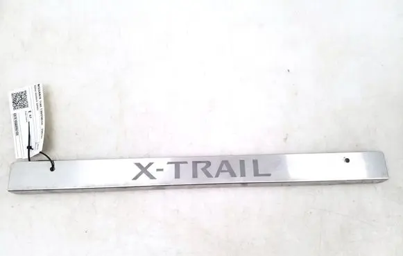 Nissan X-Trail T30 Front sill trim cover 