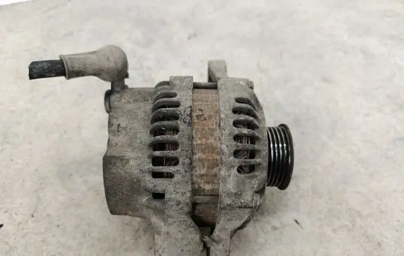 Opel Agila B Generator/alternator 