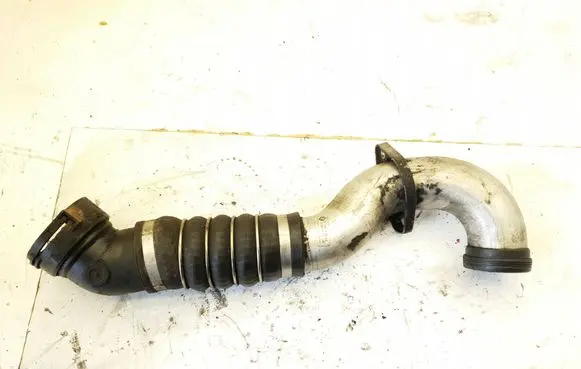 BMW 5 E60 E61 Intercooler hose/pipe 7798438 L21217D04 11884410GE
