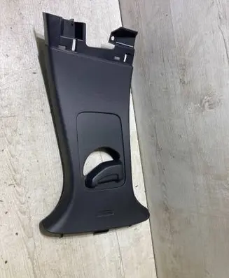Ford Focus (B) pillar trim (bottom) jx7bA24583agw