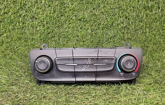 Ford Focus Climate control unit F1ET19980JJ