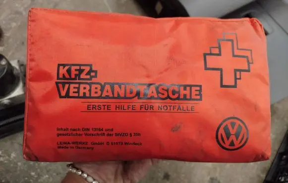 Volkswagen Golf Plus First aid kit 131642014 284831 000093113BS