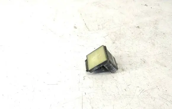 Volkswagen PASSAT B6 Clutch pedal sensor 3C0927810A
