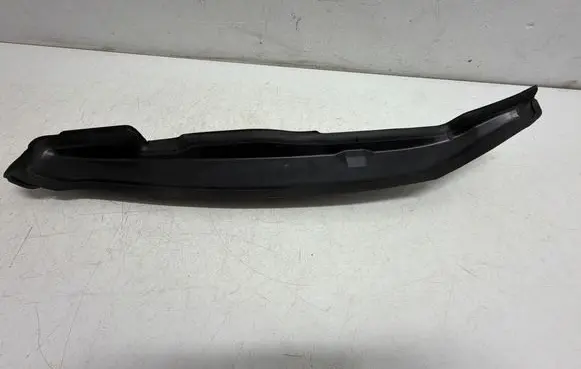 Volkswagen Golf VII Fender end trim 5G0821112B