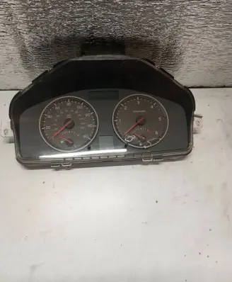 Volvo S40 Speedometer (instrument cluster) 30682570 69594010T 6S02881