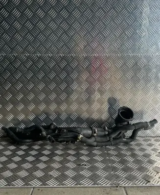 Toyota Avensis T270 Intercooler hose/pipe 173610X010