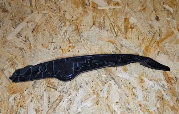 Toyota Prius+ (ZVW40) Fender foam support/seal 53827-47040