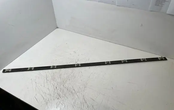 BMW 3 E46 Front door trim (molding) 8208449