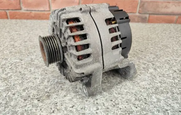 BMW X3 F25 Generator/alternator 8515754