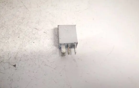 Volkswagen Golf V Other relay 1k0951253 0332011100