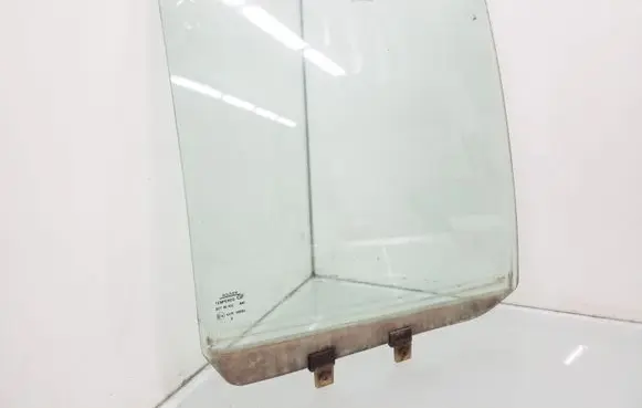 Opel Frontera B Rear door window glass 43R00082