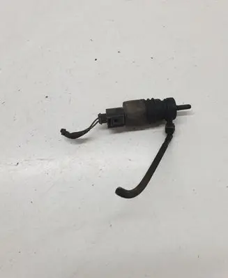 Volkswagen Phaeton Windscreen/windshield washer pump