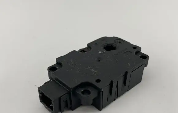 Audi A6 Allroad C7 Intake manifold valve actuator/motor CZ1139300857 ZBAT0045D09