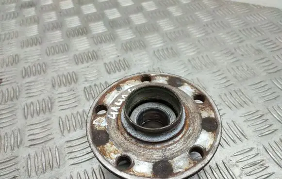 Volkswagen Golf VII Rear wheel ball bearing 