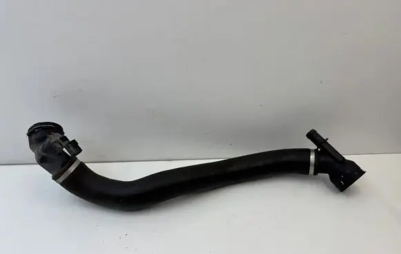 Land Rover Discovery 5 Engine coolant pipe/hose HPLA8286AD