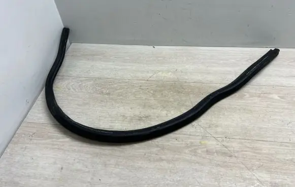 Porsche Cayenne (92A) Engine compartment rubber 7P5823727B 95851161200