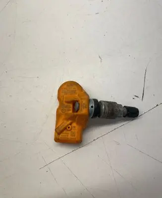 BMW X5 E70 Tire pressure sensor 6856227