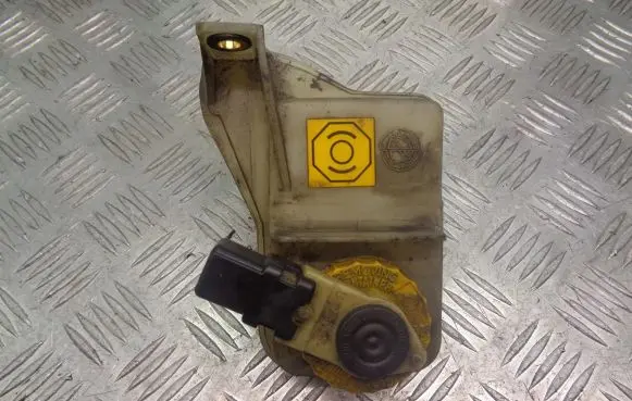 Alfa Romeo 156 Brake fluid reservoir 