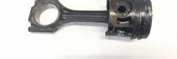 Volkswagen Golf III Piston with connecting rod 79L41
